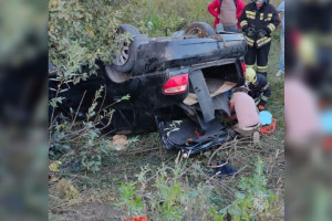 Во Владимирской области перевернулась легковушка