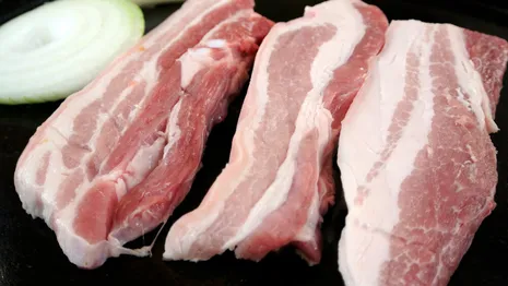 Привезенную в Коми владимирскую свинину назвали опасной из-за АЧС