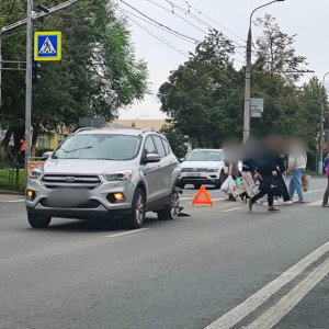 На проспекте Ленина во Владимире столкнулись две иномарки