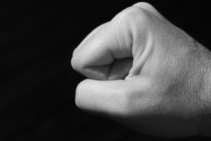 Жительница Владимирской области попросила у Бастрыкина защитить детей от бьющего их отца