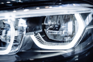 Жителя Владимира будут судить за кражу фар с дорогих машин