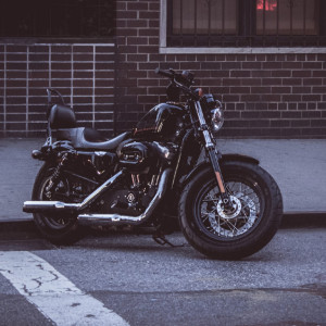 Во Владимирской области отец выплатил алименты после угрозы ареста японского мотоцикла