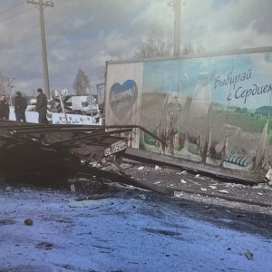 Во Владимирской области локомотив снес грузовик
