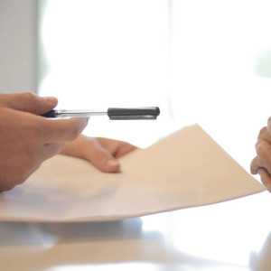 Тысяча владимирцев взяли кредитные каникулы. Как законно перестать платить по долгам?