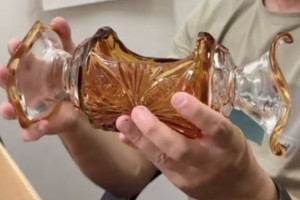 В Гусь-Хрустальном создали похожую на гигантский леденец вазу