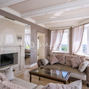 В центре Владимира выставили на продажу квартиру за 40 млн рублей