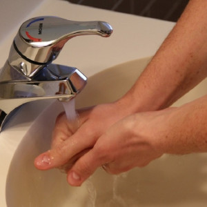 Владимирцам напомнили график отключения горячей воды в июле