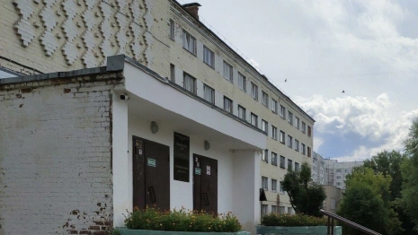 Во Владимире полицейские нагрянули в студенческое общежитие