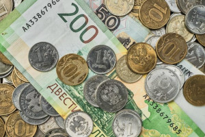 Рынок сбережений в апреле вырос на 1 трлн рублей