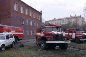 В Юрьев-Польском загорелось ткацкое производство