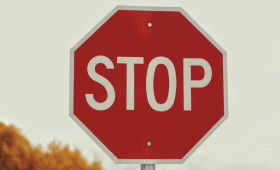 Во Владимире ограничили движение транспорта на Добросельской из-за падения опоры ЛЭП