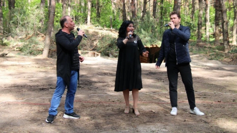 Артисты из Владимира спели для бойцов в зоне СВО