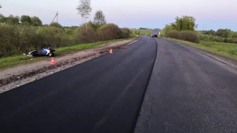 Пьяный водитель мопеда упал на трассе во Владимирской области
