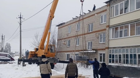 Управляющую компанию оштрафуют за обрушение крыши жилого дома в Лакинске