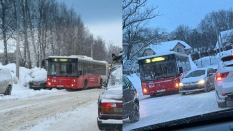 Во владимирском микрорайоне Веризино автобусы парализовали движение