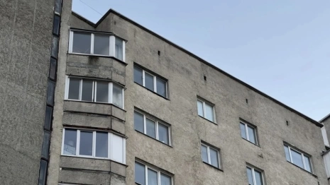 Во Владимире 55-летний мужчина упал с высоты 18-го этажа