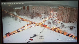 Во владимирском микрорайоне Юрьевец «замуровали» машину скорой и легковушки