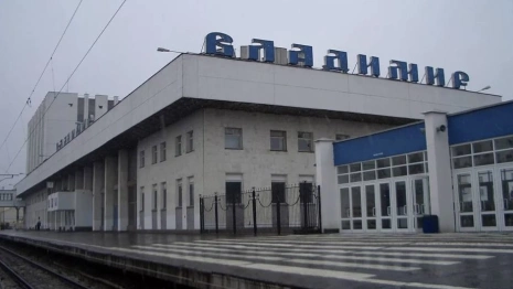 На вокзальной площади во Владимире бизнесмен незаконно торговал вейпами