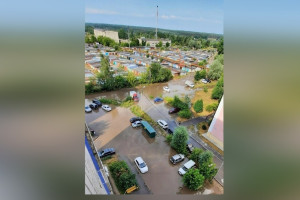 Ковров превратился в Венецию после проливного дождя