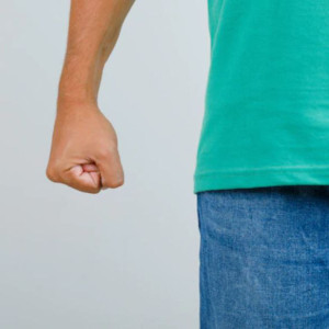 Пьяный владимирец избил мать и бабушку за отказ купить компьютер