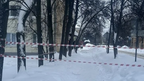 В Коврове с управляющей компании взыскали 300 тыс. рублей за падение льда на прохожую
