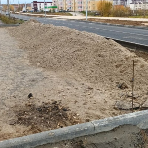 В микрорайоне Юрьевец начали строить остановку под окнами жилого дома