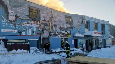 В Гусь-Хрустальном пожаре в строительном магазине эвакуировали 35 человек
