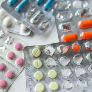 Во Владимире заработала горячая линия по лекарствам для инвалидов