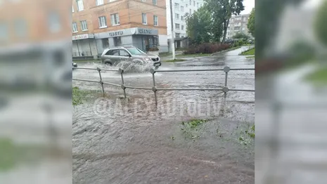 Александров вновь ушел под воду из-за сильных дождей