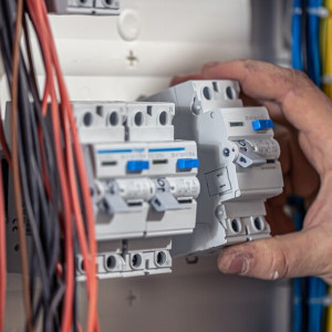 Во Владимирской области 229 человек незаконно подключили электричество 