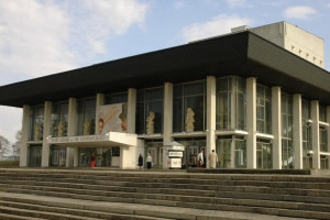 Жители Владимира назвали испорченным вид обновленного драмтеатра