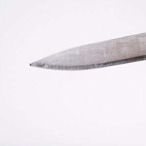 Житель Коврова получил 3,5 года колонии за нападение с ножом на соседку