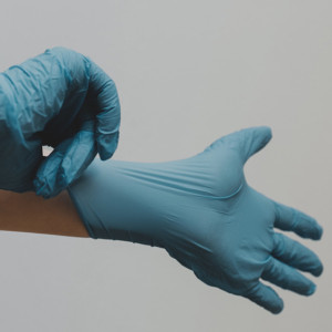 Сотрудница владимирской больницы с окладом в 3 300 рублей рассказала свою версию