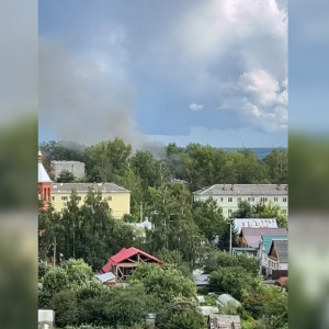 Во владимирском микрорайоне Юрьевец загорелся 2-этажный расселенный дом