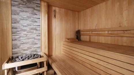 Житель Владимира обокрал приятеля на 80 тыс. рублей ради похода в сауну и покупки алкоголя