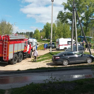 Экстренные службы съехались в микрорайон Владимира