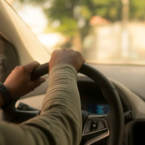 Во Владимирской области водитель испугался остаться без прав и выплатил ребенку 200 тысяч