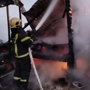 В Петушинском районе 2 человека погибли при пожаре из-за неисправной печи