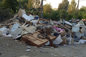 В Собинском районе обнаружили свалку на 120 тонн мусора