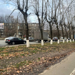 Проспект Строителей во Владимире встал в пробке из-за ДТП