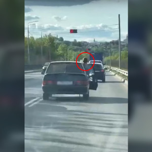 Полиция заинтересовалась роликом со стрелявшим из машины пассажиром во Владимире