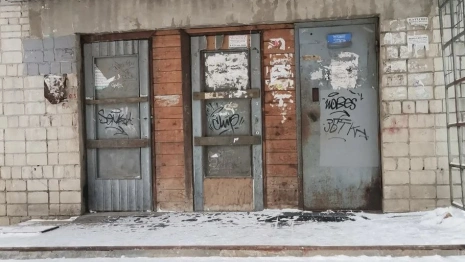 Житель Коврова фиктивно прописал в «резиновой» комнате общежития 5 узбеков