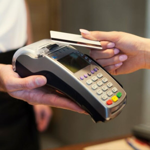 Владимирцы за 3 месяца расплатились картами на 84 млрд рублей
