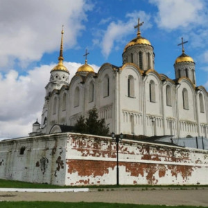 Во Владимире в 3-й раз начали поиск подрядчика для реставрации ограды Успенского собора