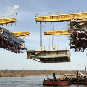 Дорожники приступили к финальному этапу строительства моста через Оку на М-12 под Муромом