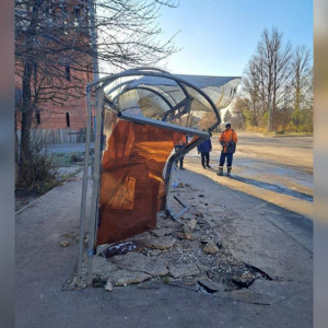 Поврежденную остановку во владимирском микрорайоне Энергетик демонтировали