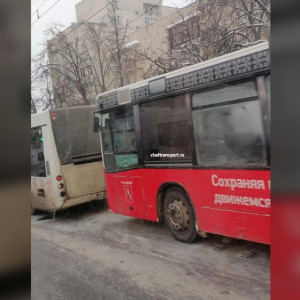 Во Владимире столкнулись два автобуса