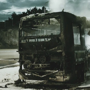 Перевозчик назвал обычной ситуацию со взрывом колеса у автобуса во Владимире