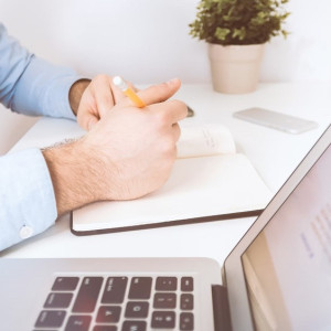 Во Владимире пристав по ошибке арестовал счета жителя Кирова