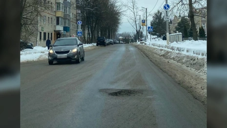 Владимирские автомобилисты пожаловались на опасную яму
